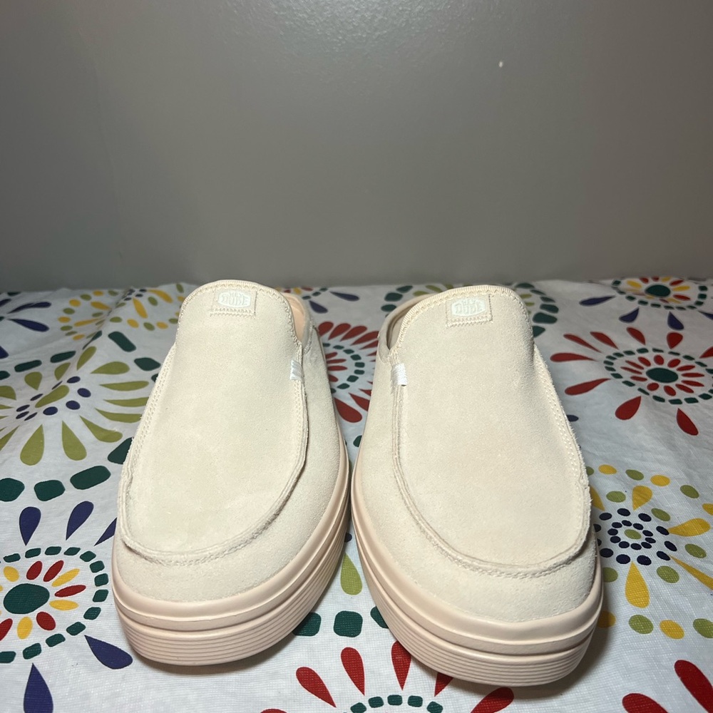 Hey Dude Women's Austin Lift Classic Shoes
